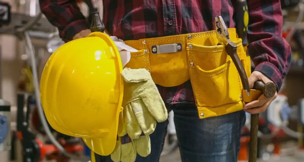 Blog image on Protecting Workers: The Importance of Personal Protective Equipment (PPE) Training in Canada