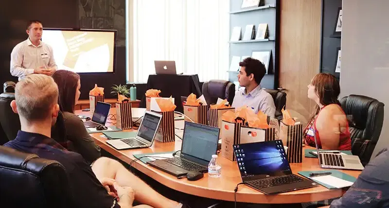 Blog image on Working at a Desk: Safety Concerns