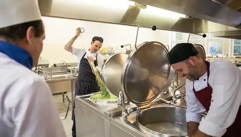 eSafetyFirst - Food Safety Course in Canada: Protecting Workers and Consumers